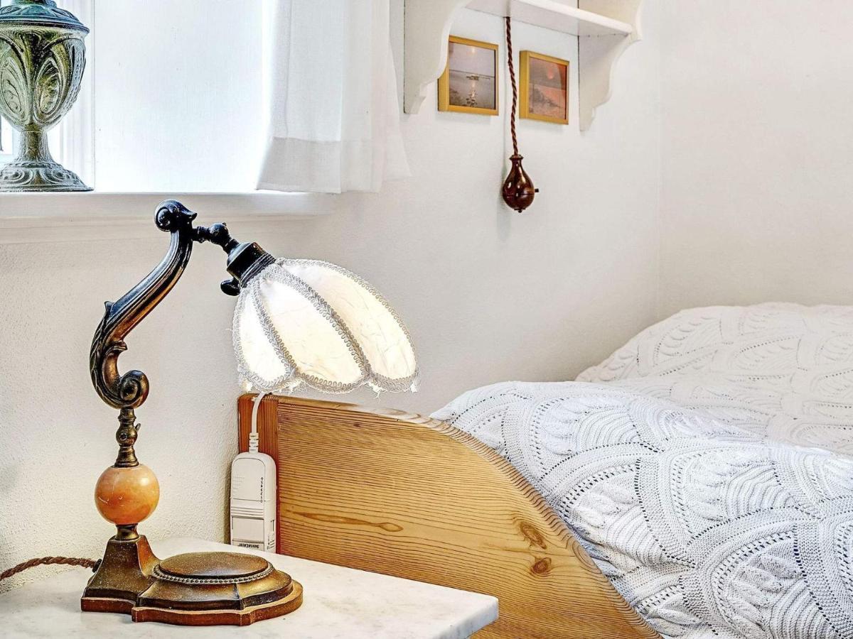 4 Person Holiday Home In T Nder Теннер Екстер'єр фото